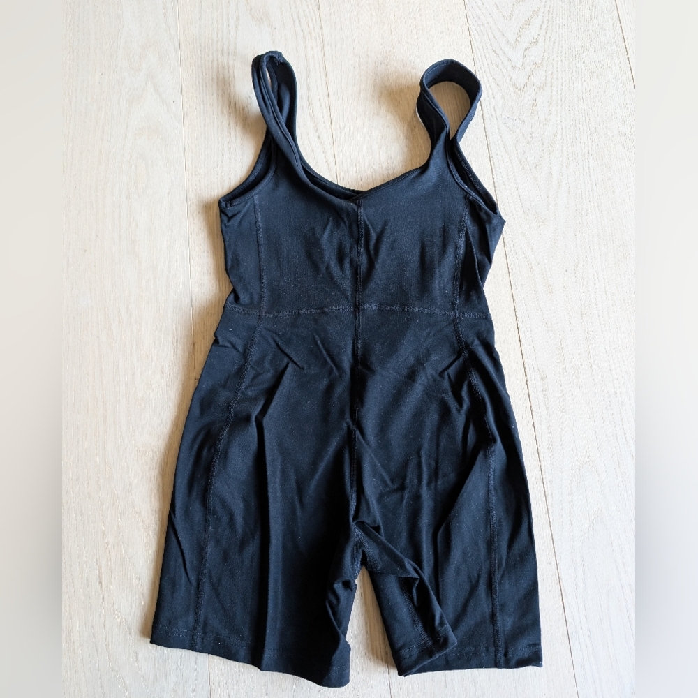 *Sale*Dynamite Rozie Active Romper. - Picture 2 of 4